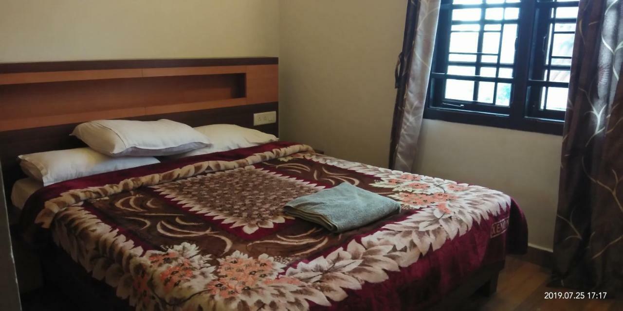 Adhithya Holidays Кодайканал Экстерьер фото